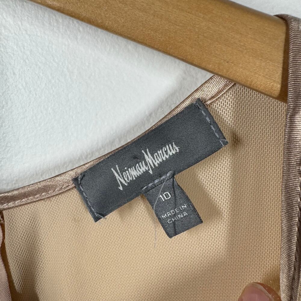 Neiman Marcus Dress Women‎ 10 Nude Tan Lace Modest Minimal Elegant Old Money - Picture 4 of 7
